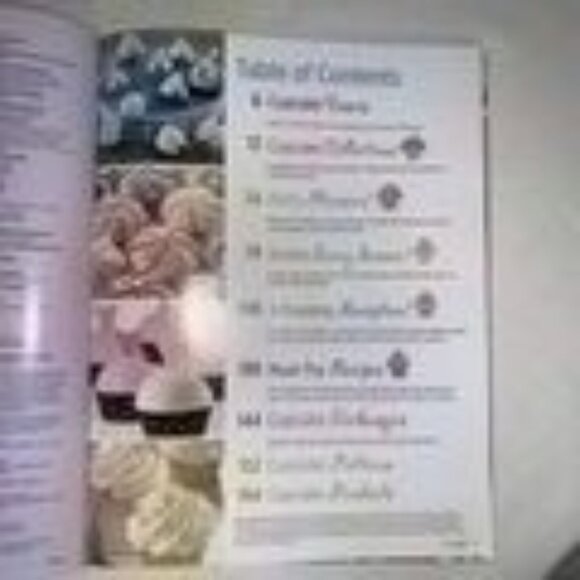 Wilton Cupcakes Cookbook 2011 Baking Idea Teaching Recipe GUide - Picture 5 of 7